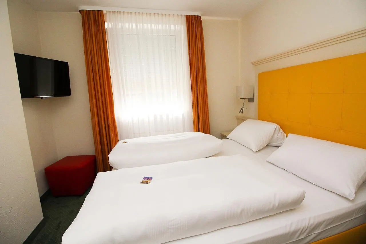 Hotel Leopold Мюнхен 3*,  Германия